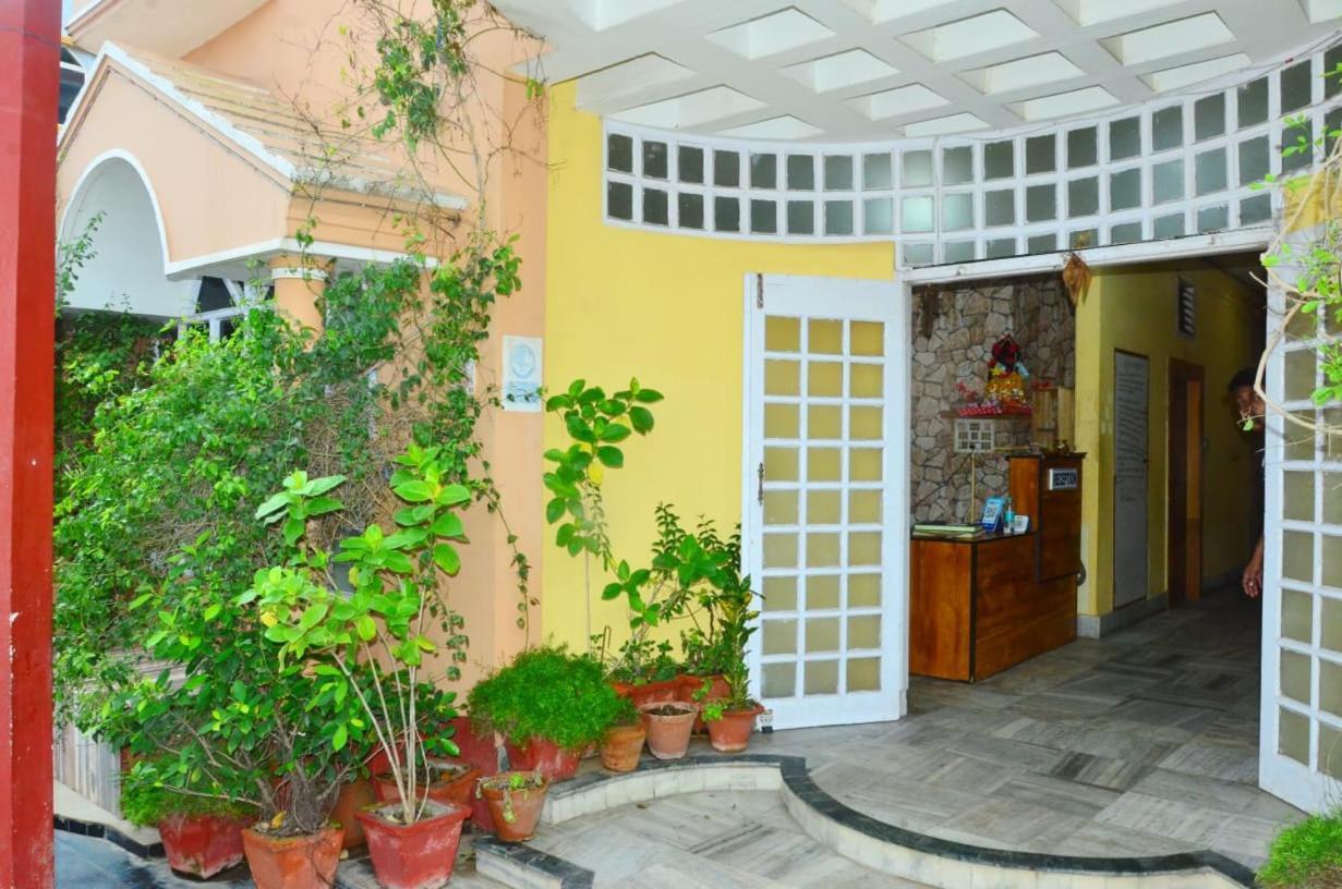 Shree Ganesh Holiday Resort . ଶ୍ରୀ ଗଣେଶ ହଲିଡେ ରେସୋର୍ଟ। Puri Exterior photo